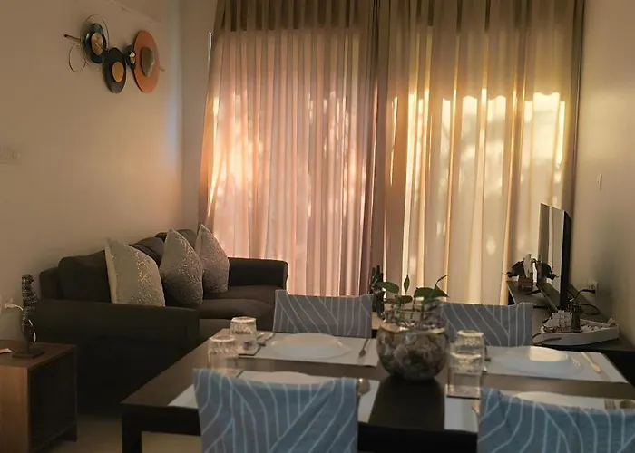 Goodstay Elegant Ocean-Themed -207