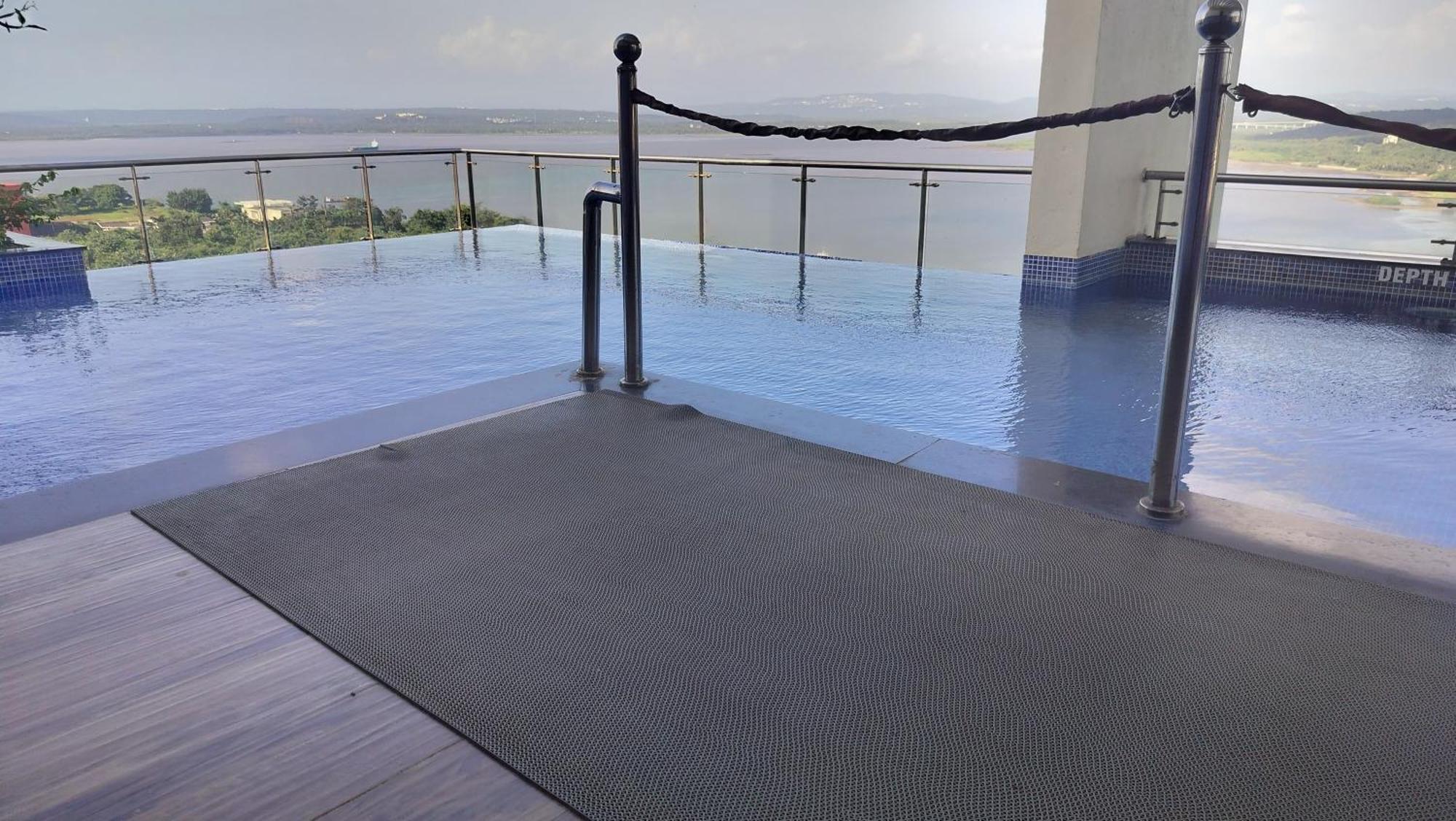 Goodstay Elegant Ocean-themed -207 Dabolim